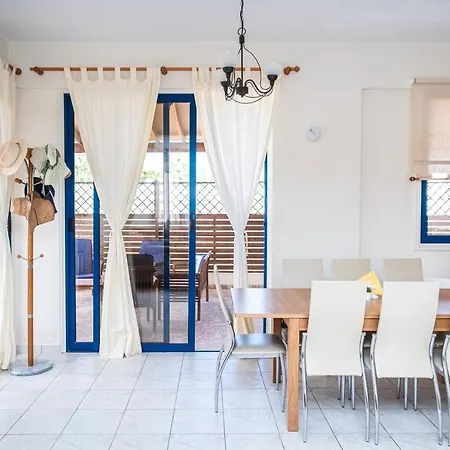 Villa Martini Dps36 בית נופש פאראלימני