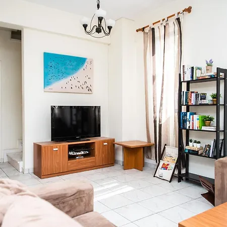 Villa Martini Dps36 * פאראלימני